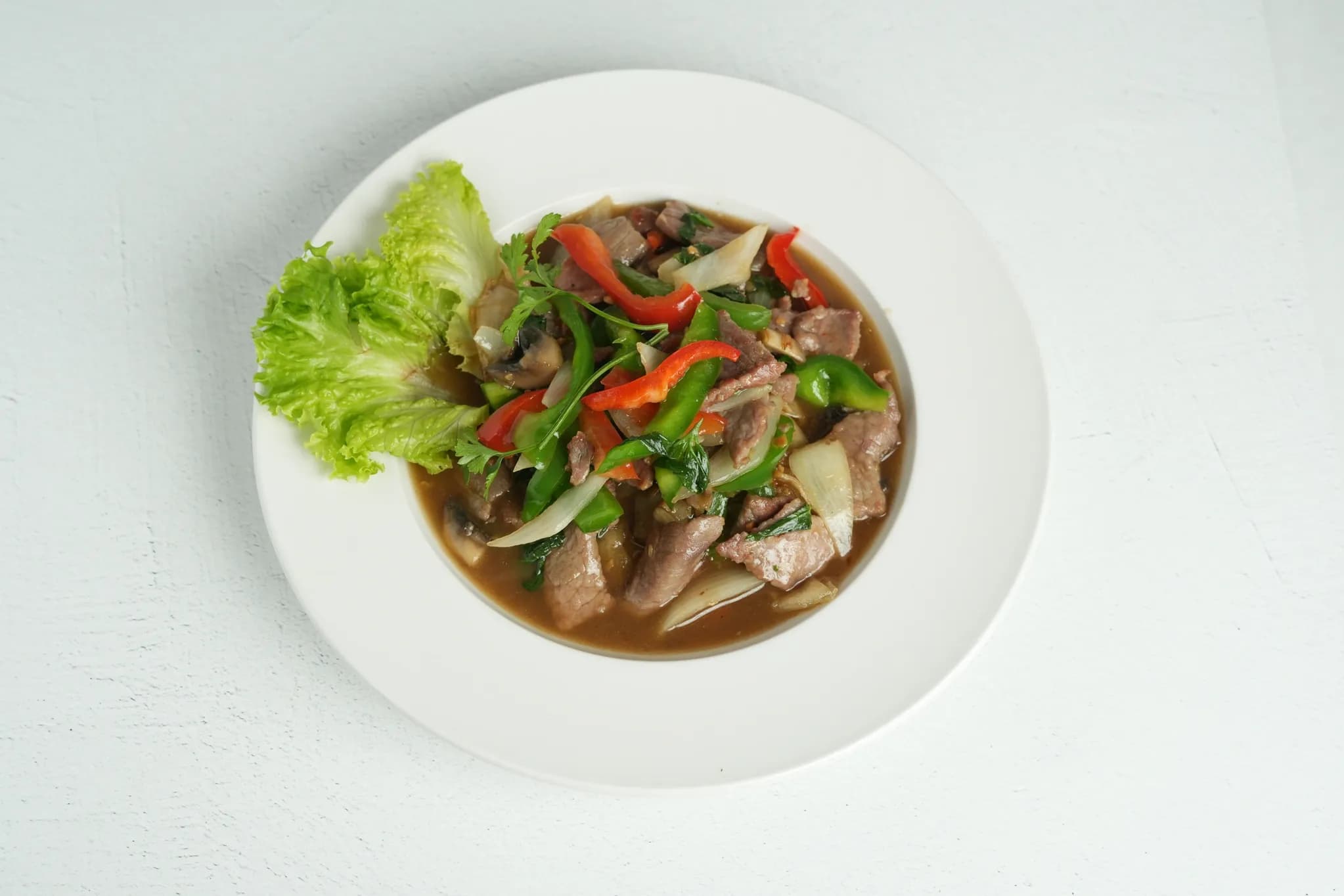 Drunken Noodle plated at Maly Thai restaurant in St. Charles